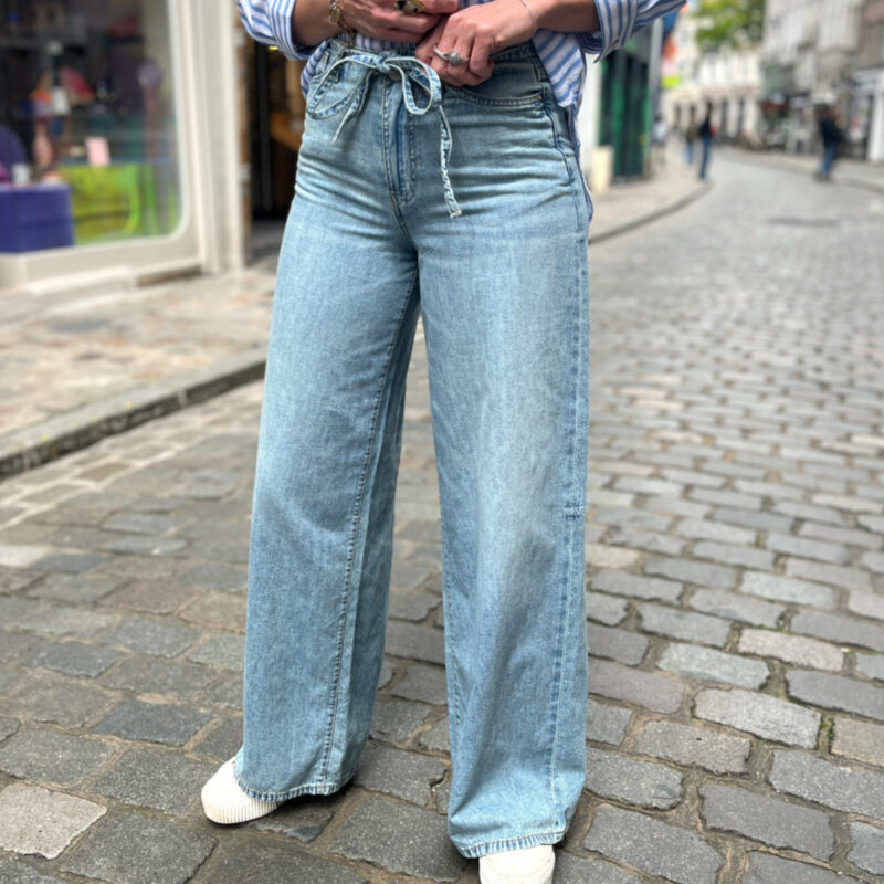 Jean wide leg cordon pour femmes tendances.