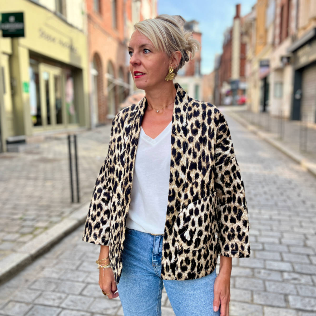 VESTE COURTE MATELASSEE LEOPARD