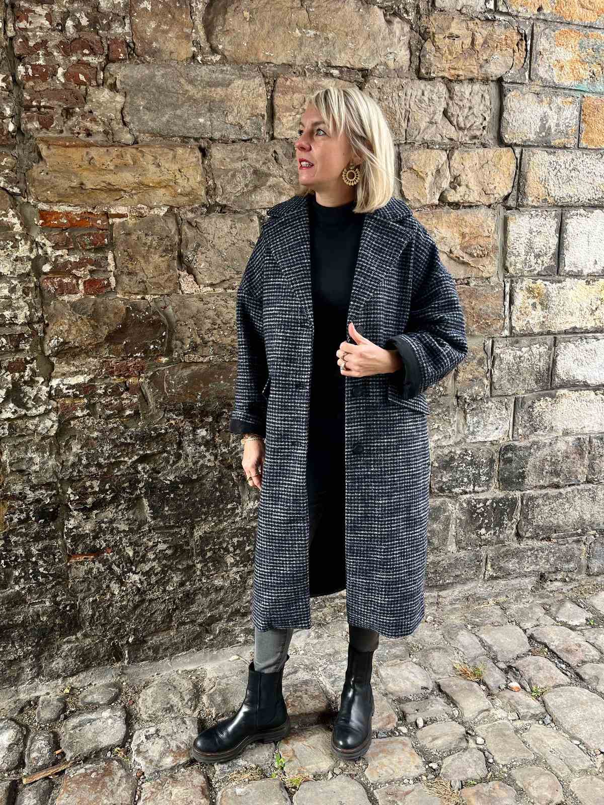 LONG MANTEAU A CARREAUX