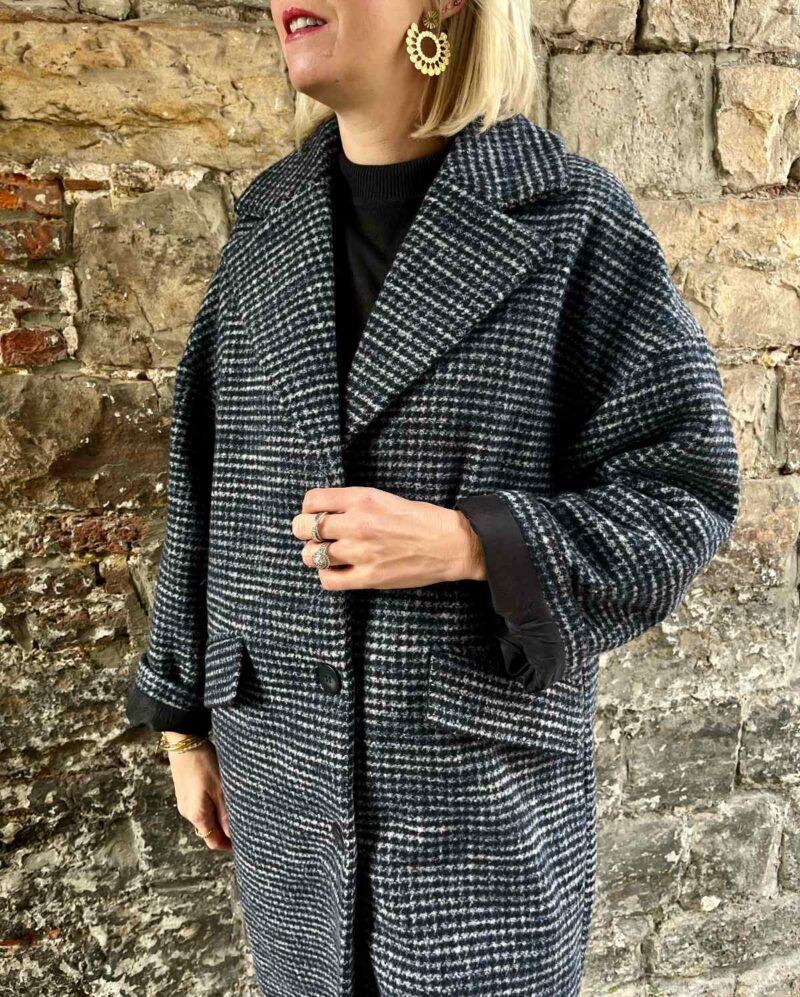 LONG MANTEAU A CARREAUX